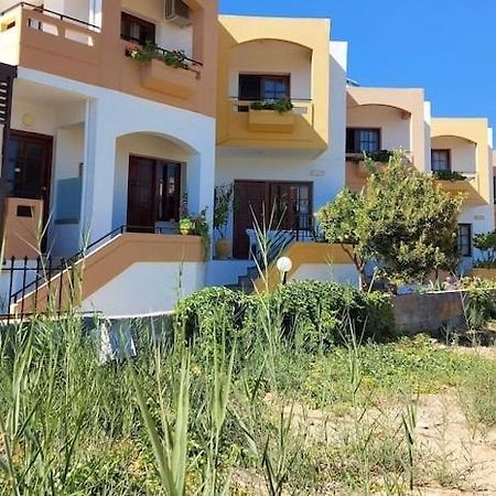Menelaos Apartments Daratsos Extérieur photo