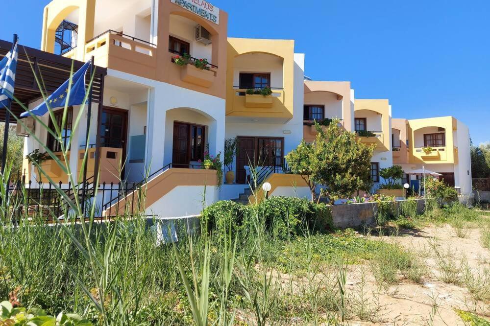 Menelaos Apartments Daratsos Extérieur photo