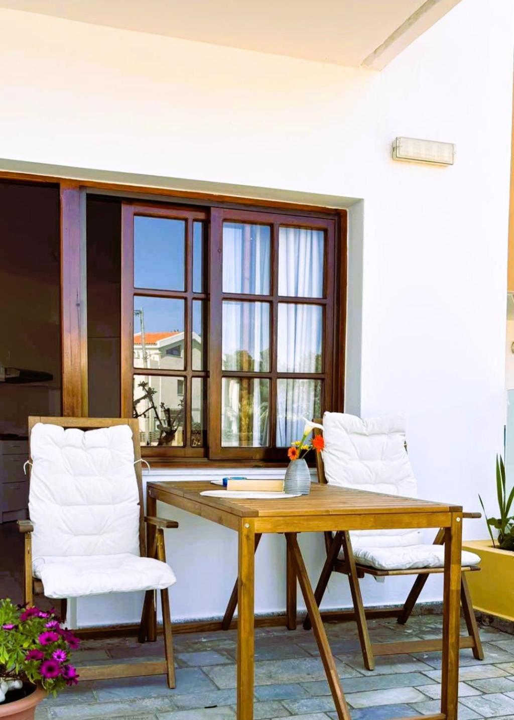 Menelaos Apartments Daratsos Extérieur photo