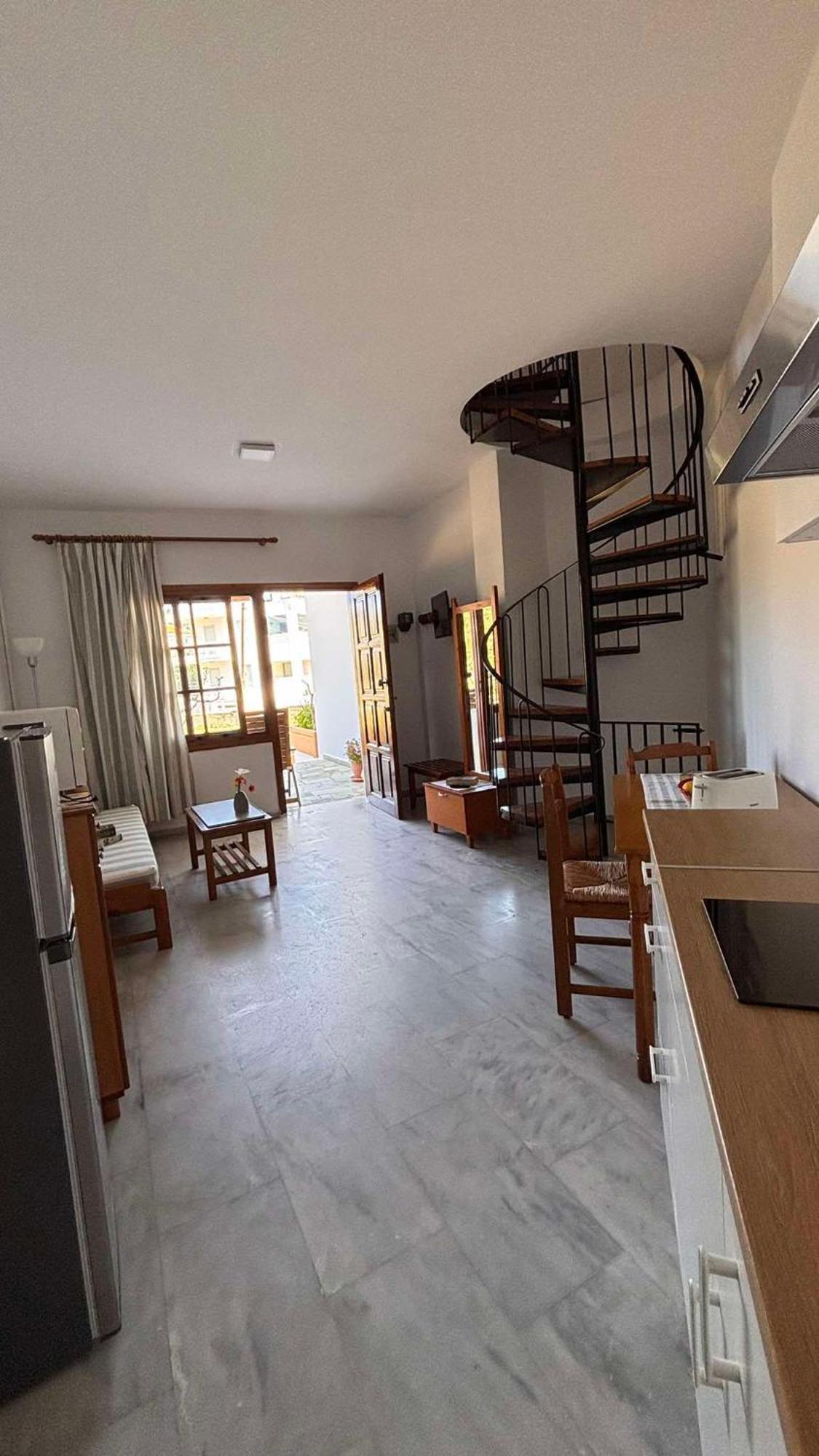 Menelaos Apartments Daratsos Extérieur photo