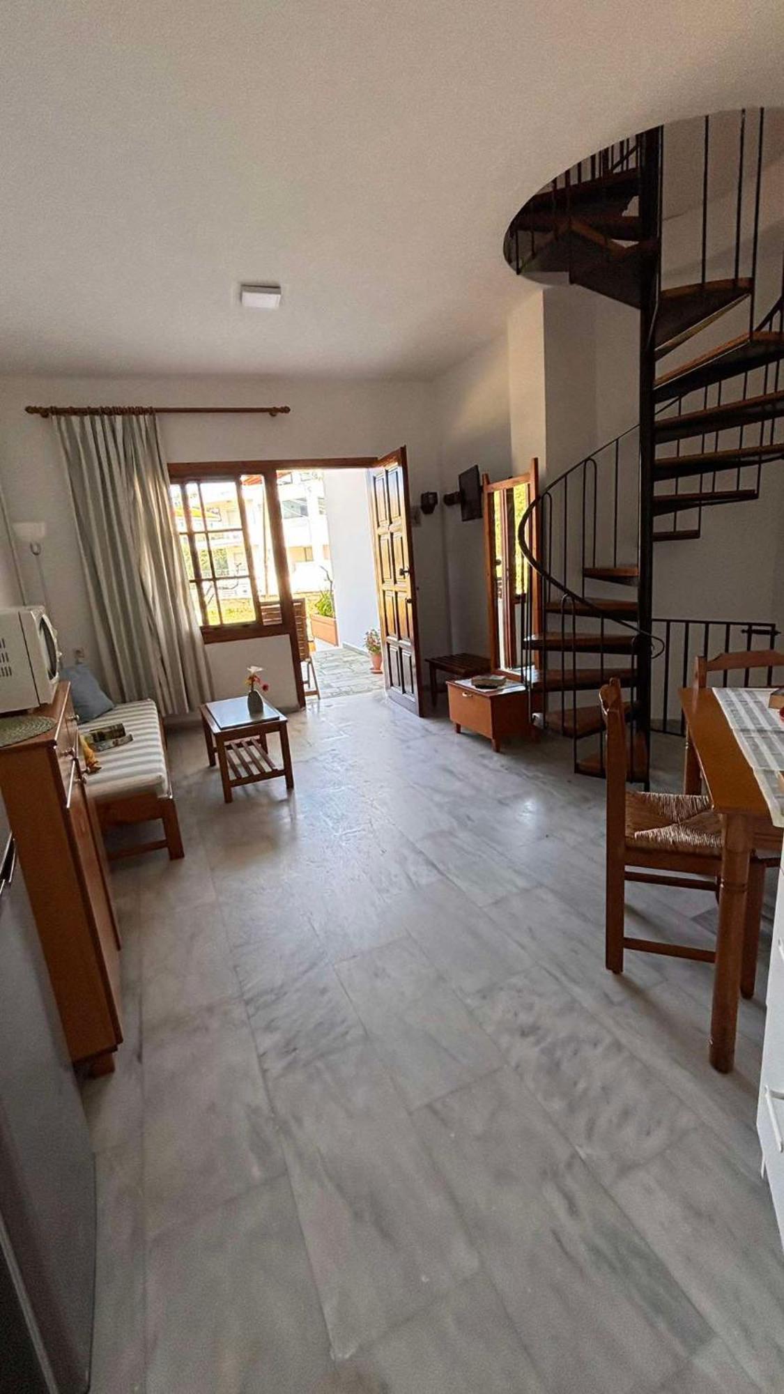 Menelaos Apartments Daratsos Extérieur photo